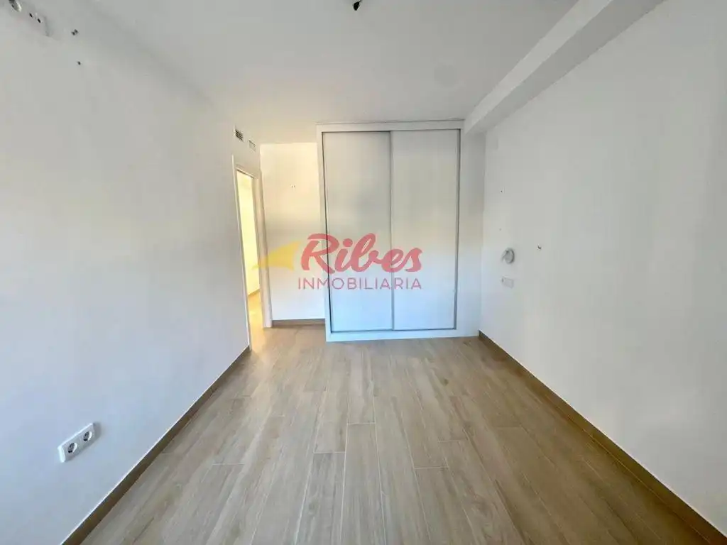 Schlafzimmer von Wohnungen zum Verkauf in Cullera mit Gemeinschaftspool