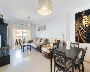 Living room of Flat for sale in Rincón de la Victoria  with Terrace, Furnished and Washing machine