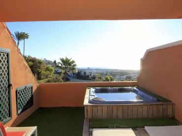 Attique avec piscine à vendre à Marbella Centro