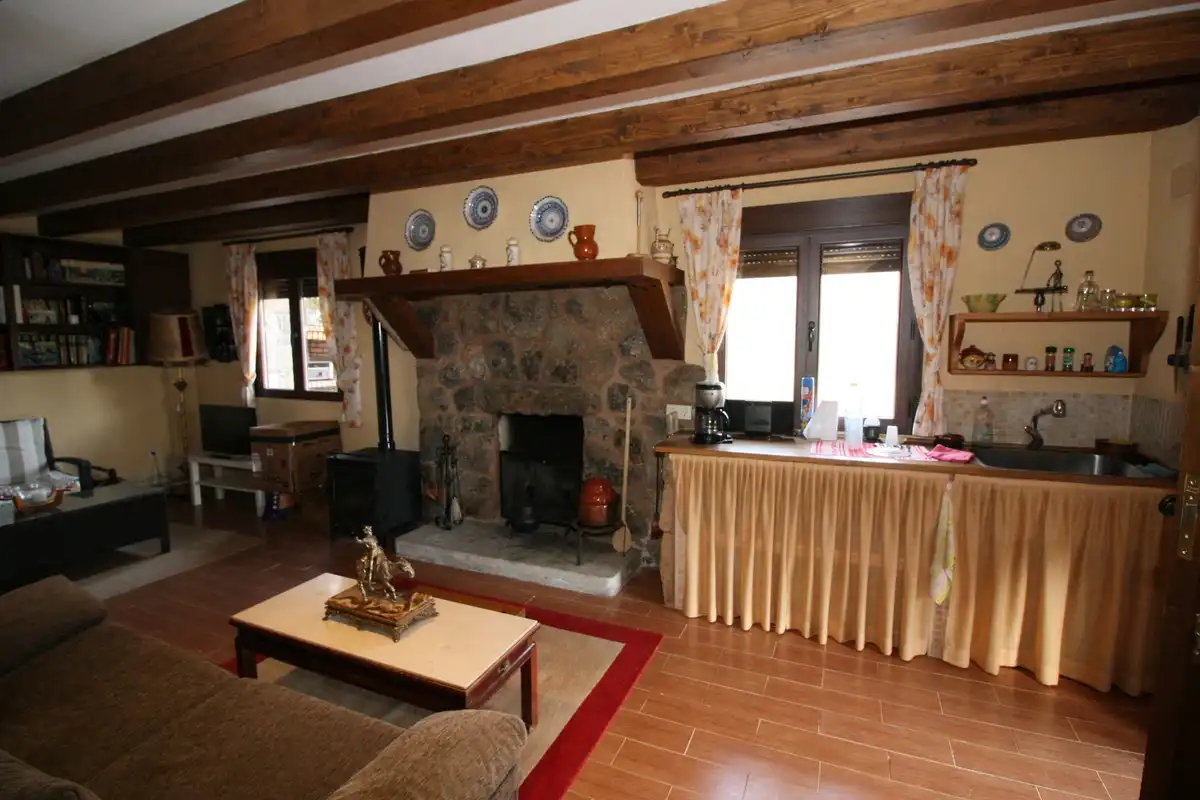 Living room of Country homes for sale in Guisando  with Heating, Private garden and Terrace