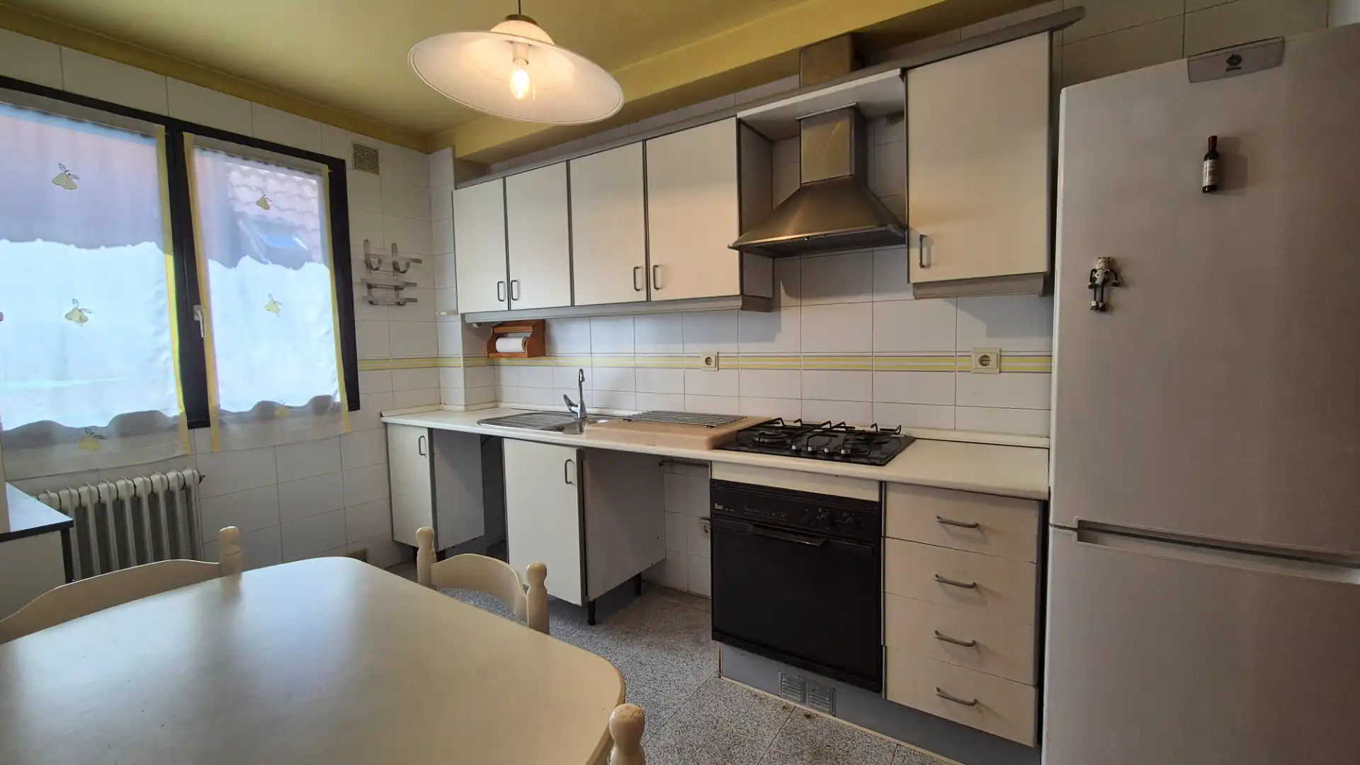 Cocina de Dúplex en venta en Oviedo  con Calefacción, Parquet y Trastero