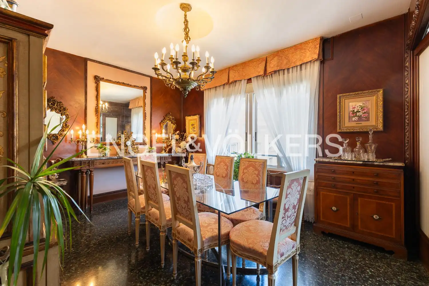 Comedor de Piso en venta en Valencia con Calefacción y Balcón