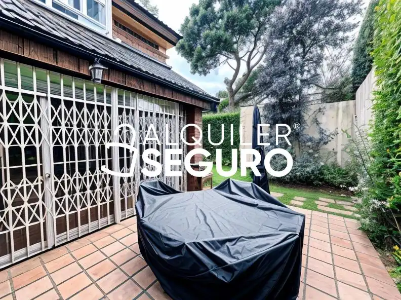 Terrace of Houses for rent in Madrid  with Heating, Terrace and Storage room