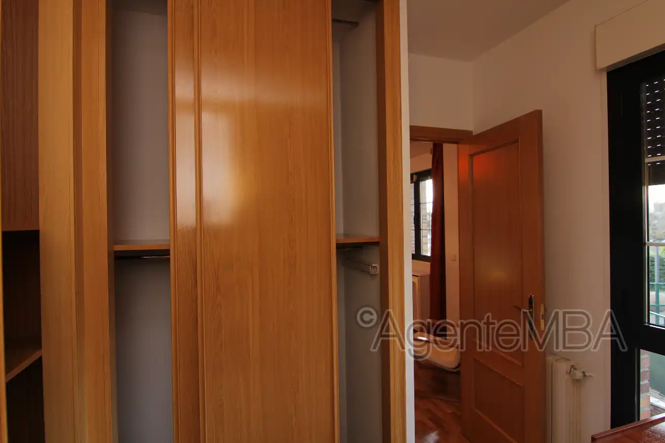 Dormitori de Pis de lloguer en Majadahonda amb Calefacció, Parquet i Terrassa