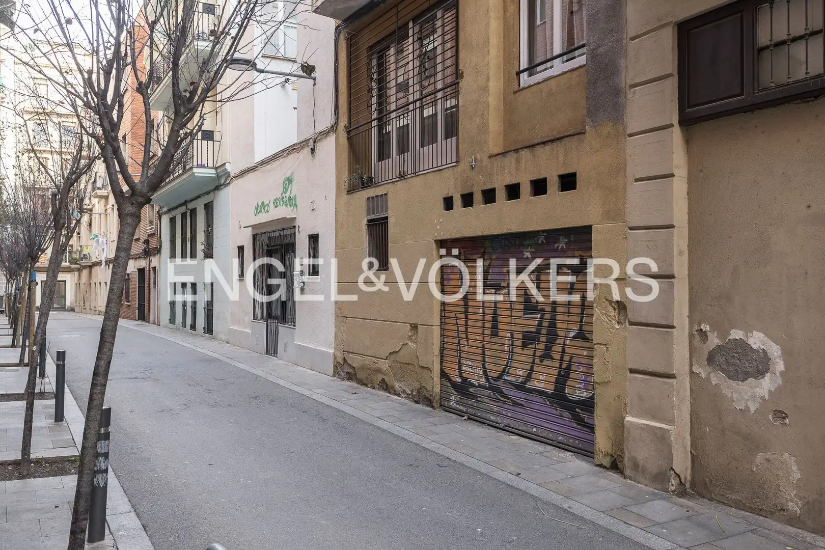 Vista exterior de Casa o xalet en venda en Barcelona amb Aire condicionat, Calefacció i Terrassa