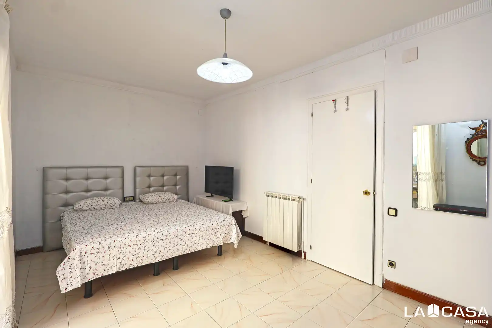 Habitación de Piso en venta en Barcelona con Calefacción, Terraza y Balcón
