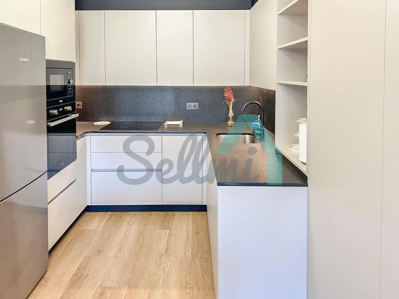 Flat for rent in Juan De Austria, Raíces