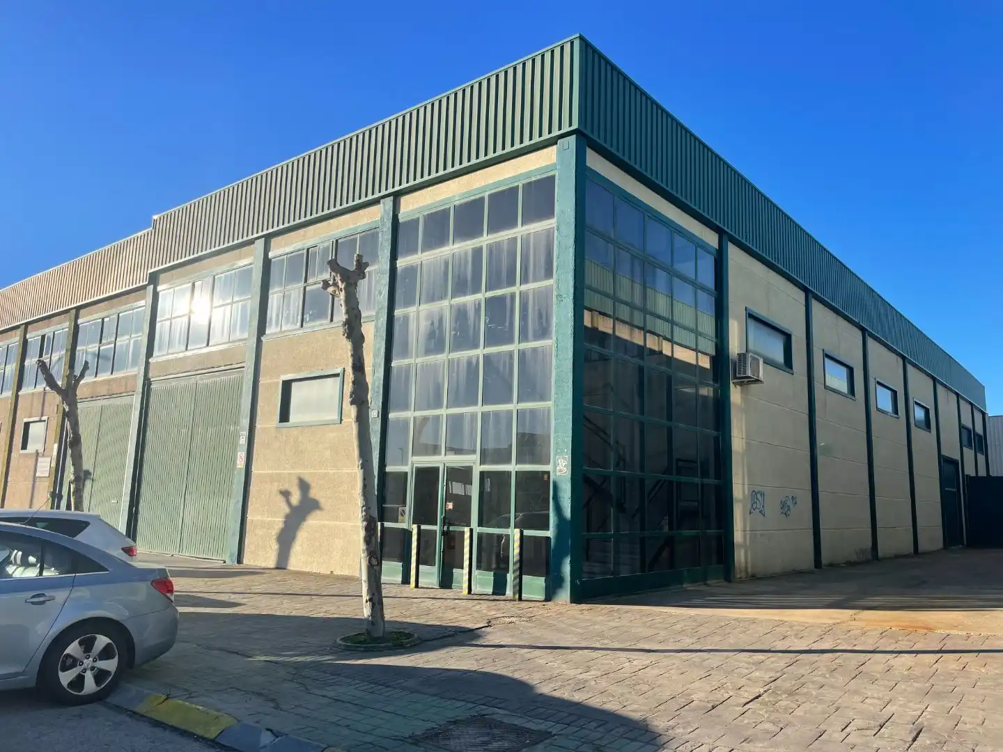 Vista exterior de Local de alquiler en Humanes de Madrid