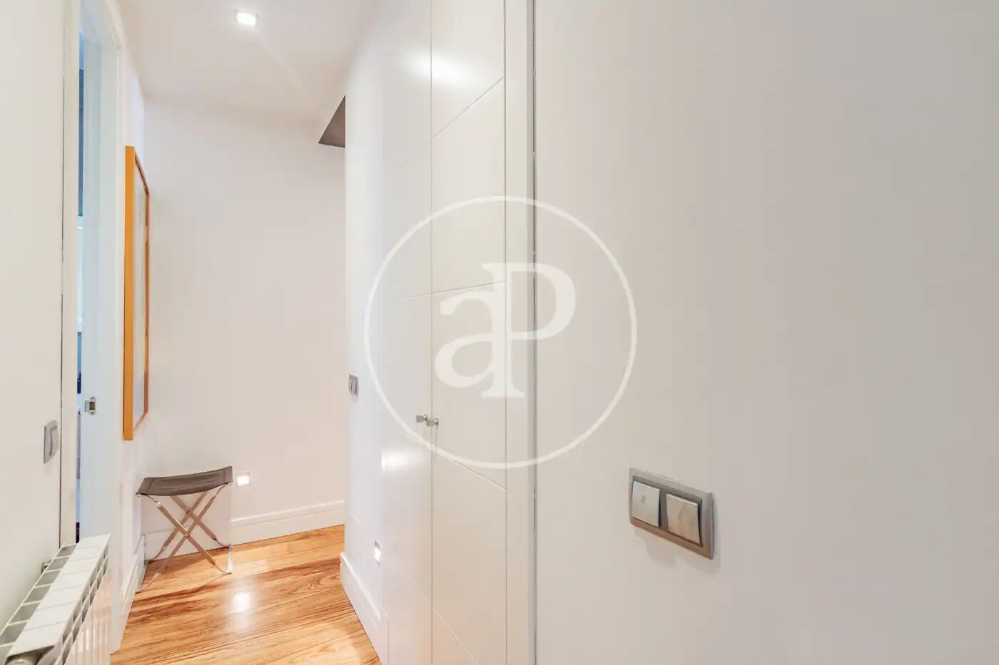 Wohnung zum Verkauf in Madrid mit Klimaanlage, Heizung und Balkon