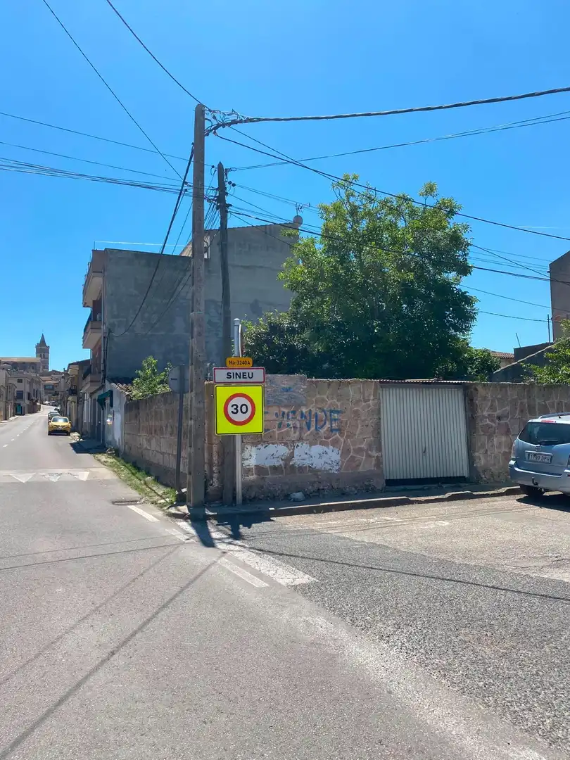 Residential land for sale in Sineu