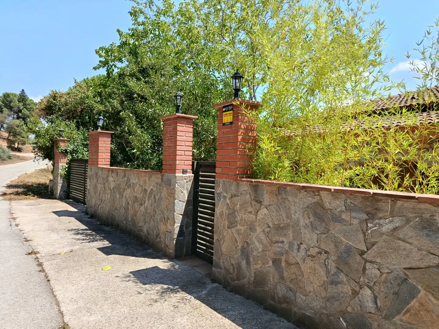 Vista exterior de Casa o xalet en venda en Tordera amb Calefacció, Jardí privat i Terrassa