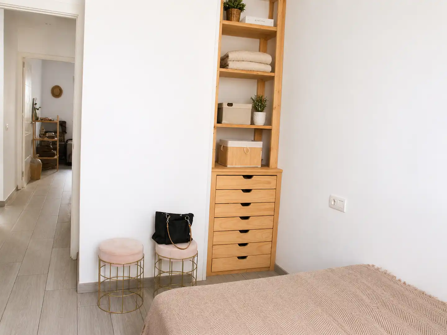 Habitación de Casa adosada en venta en Figueres con Aire acondicionado, Calefacción y Jardín privado