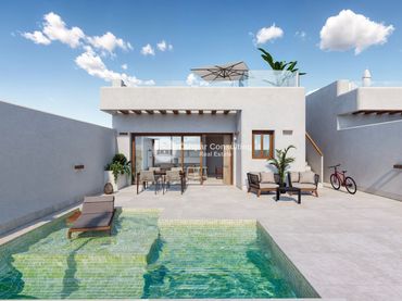 Xalet amb piscina en venda a Azorín