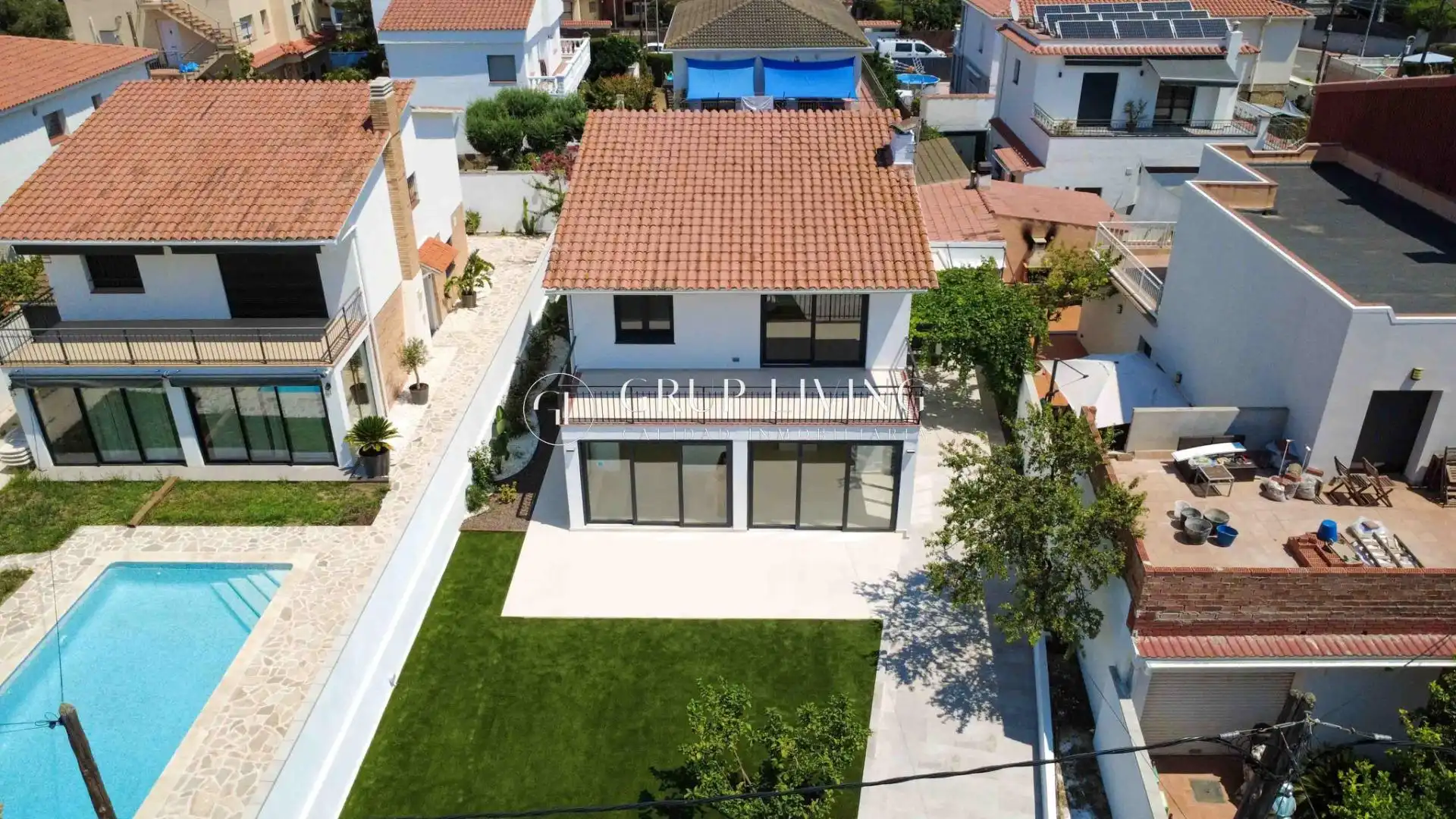 Vista exterior de Casa o chalet en venta en Sant Pere de Ribes con Calefacción