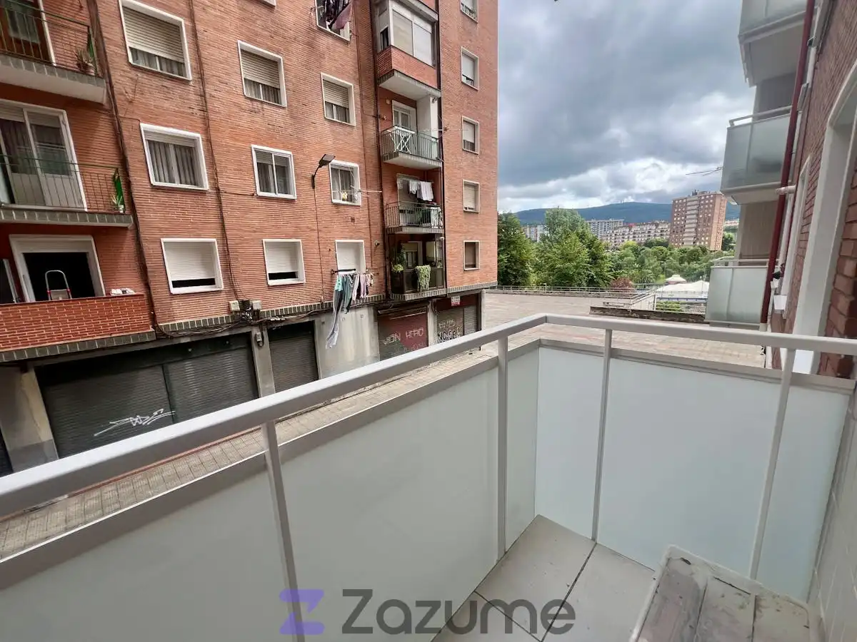 Piso de alquiler en Santutxu - Basarrate