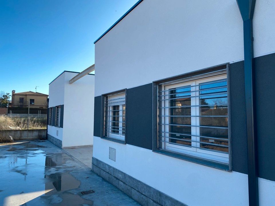 Exterior view of Single-family semi-detached for sale in San Mateo de Gállego  with Air Conditioner, Heating and Private garden