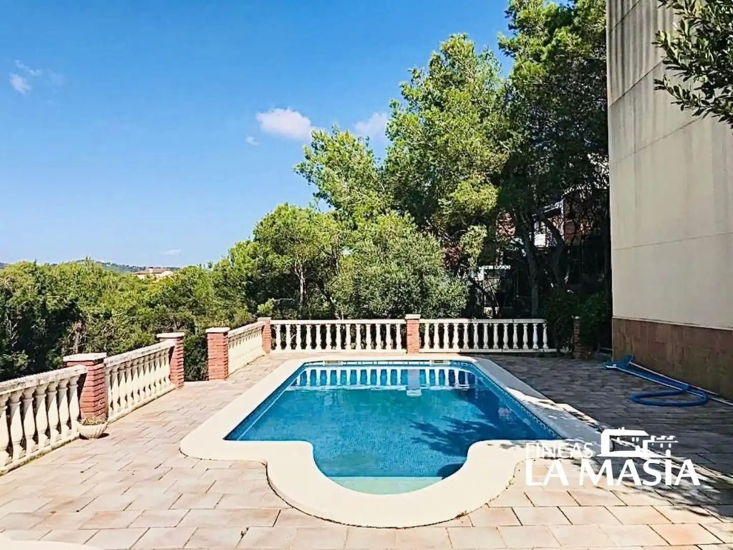 Piscina de Casa o xalet en venda en Canyelles amb Aire condicionat, Calefacció i Jardí privat