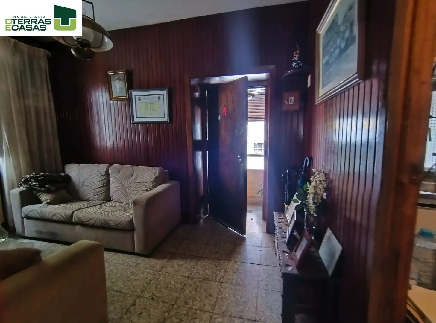 Sala d'estar de Casa o xalet en venda en Pontevedra Capital  amb Terrassa, Traster i Moblat