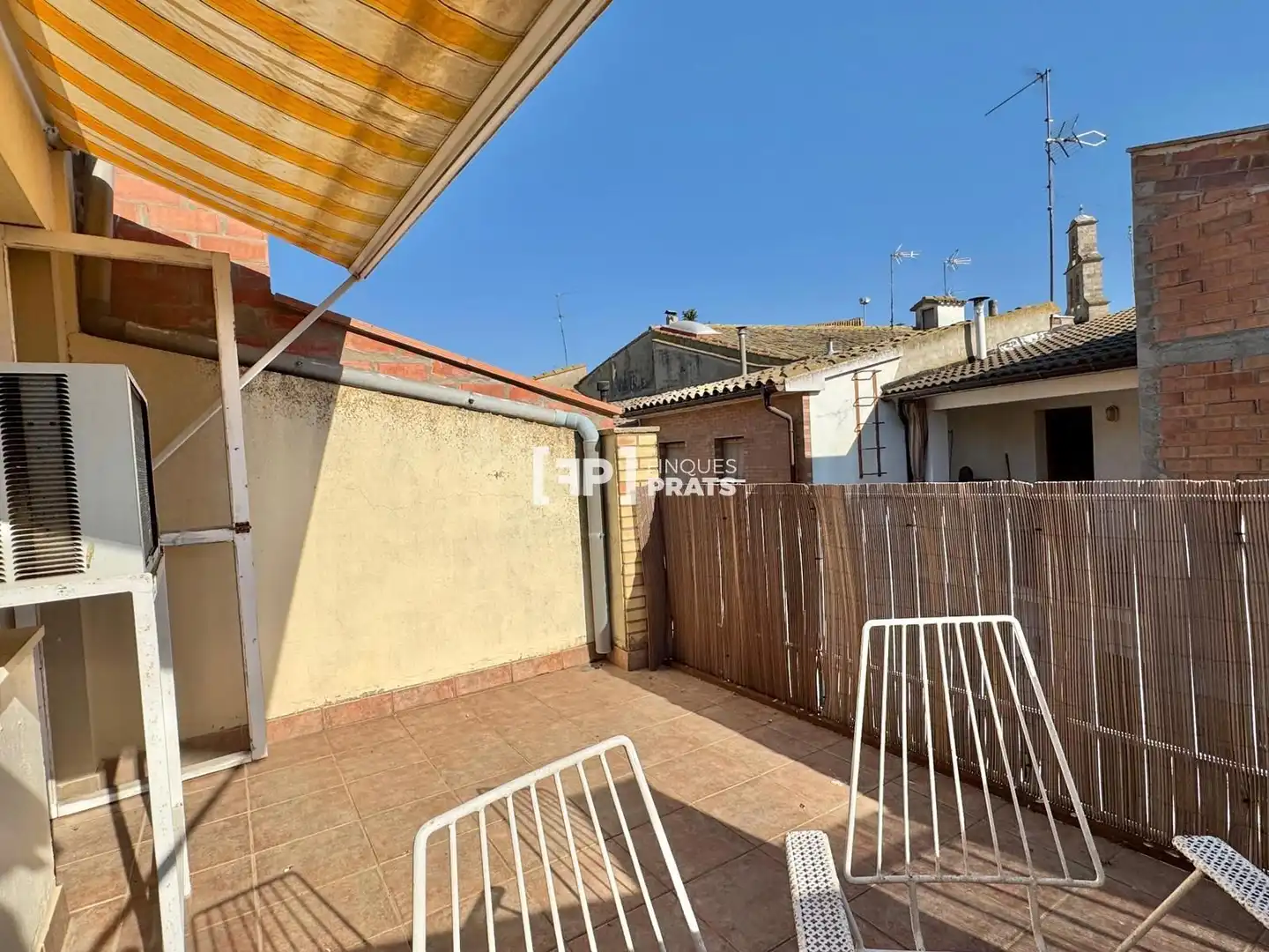 Exterior view of Houses for sale in Albesa  with Air Conditioner and Heating