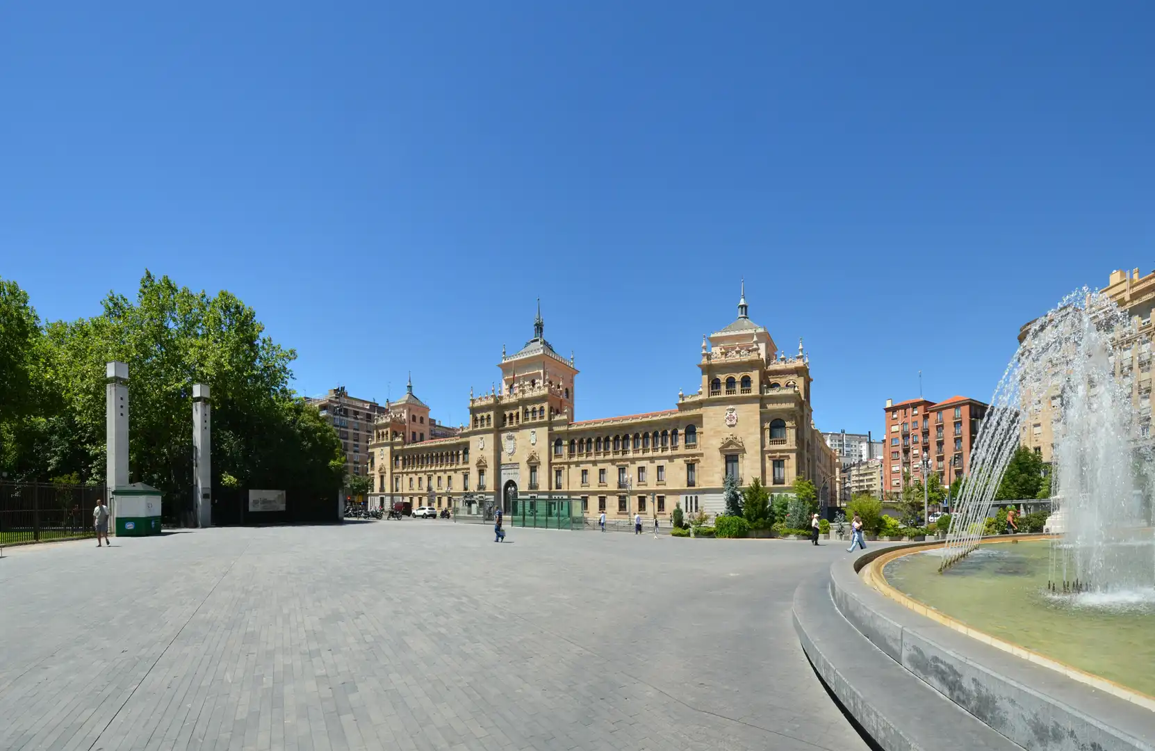 Vista exterior de Pis en venda en Valladolid amb Calefacció, Terrassa i Internet