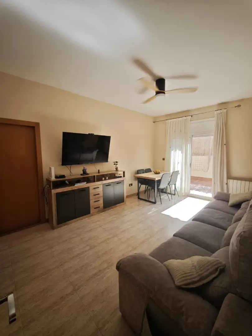 Wohnzimmer von Erdgeschoss zum Verkauf in Badalona mit Heizung, Terrasse und Abstellraum