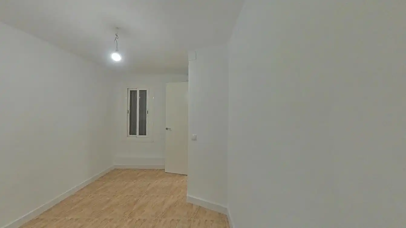 Dormitori de Pis en venda en Barcelona amb Parquet