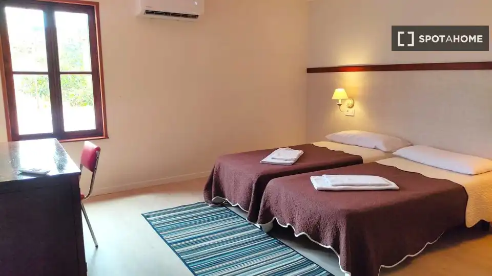 Bedroom of Flat for share in  Palma de Mallorca  with Air Conditioner, Heating and Terrace
