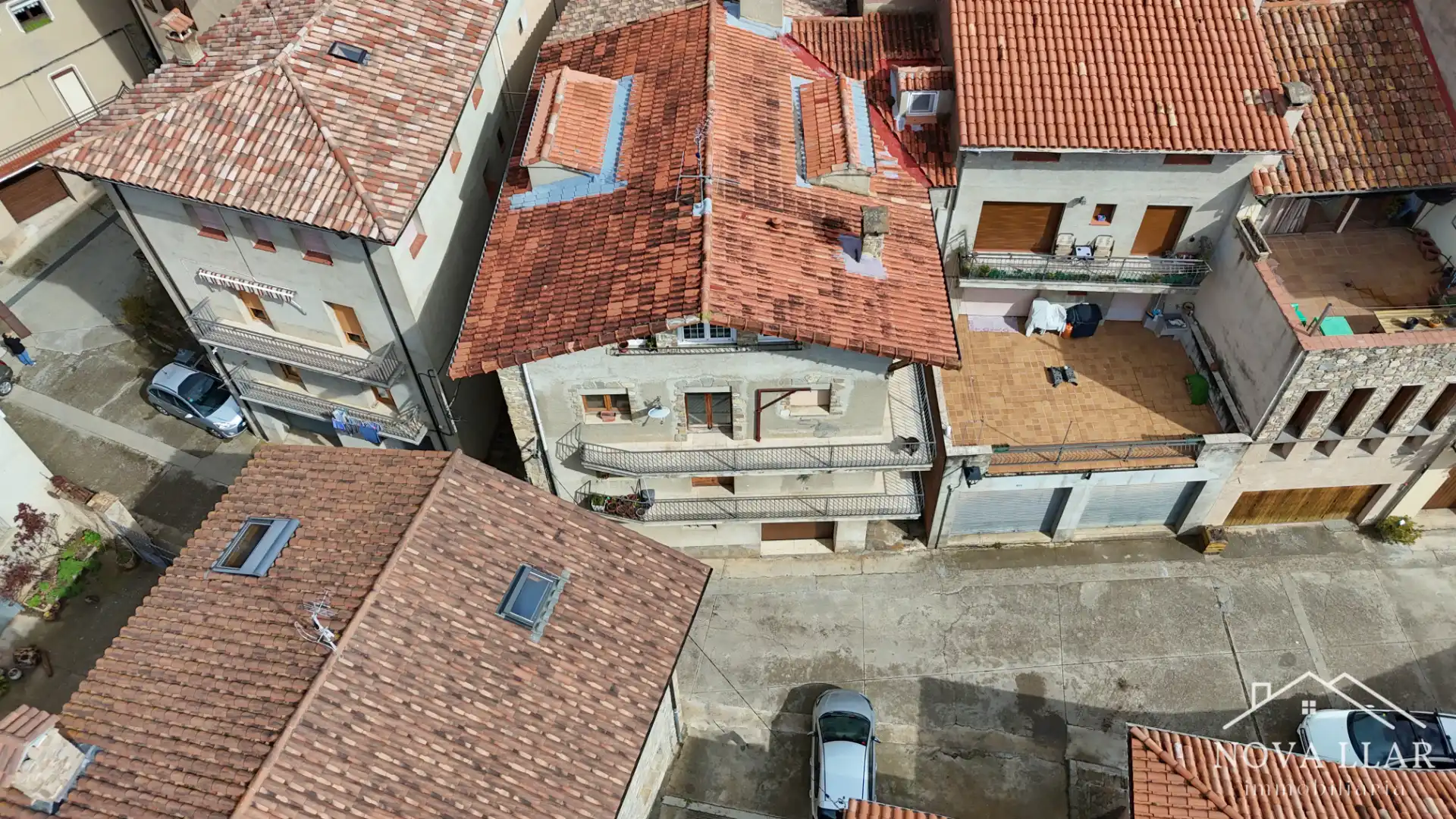 Vista exterior de Casa adosada en venda en Gombrèn amb Calefacció, Parquet i Forn