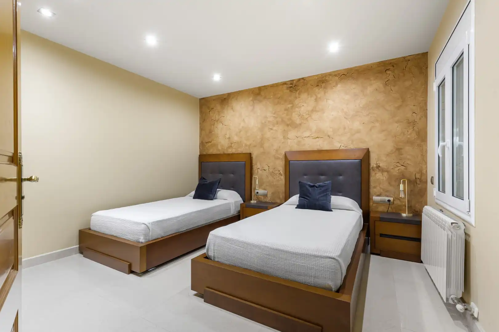 Bedroom of Flat for sale in Barcelona  with Air Conditioner, Heating and Terrace