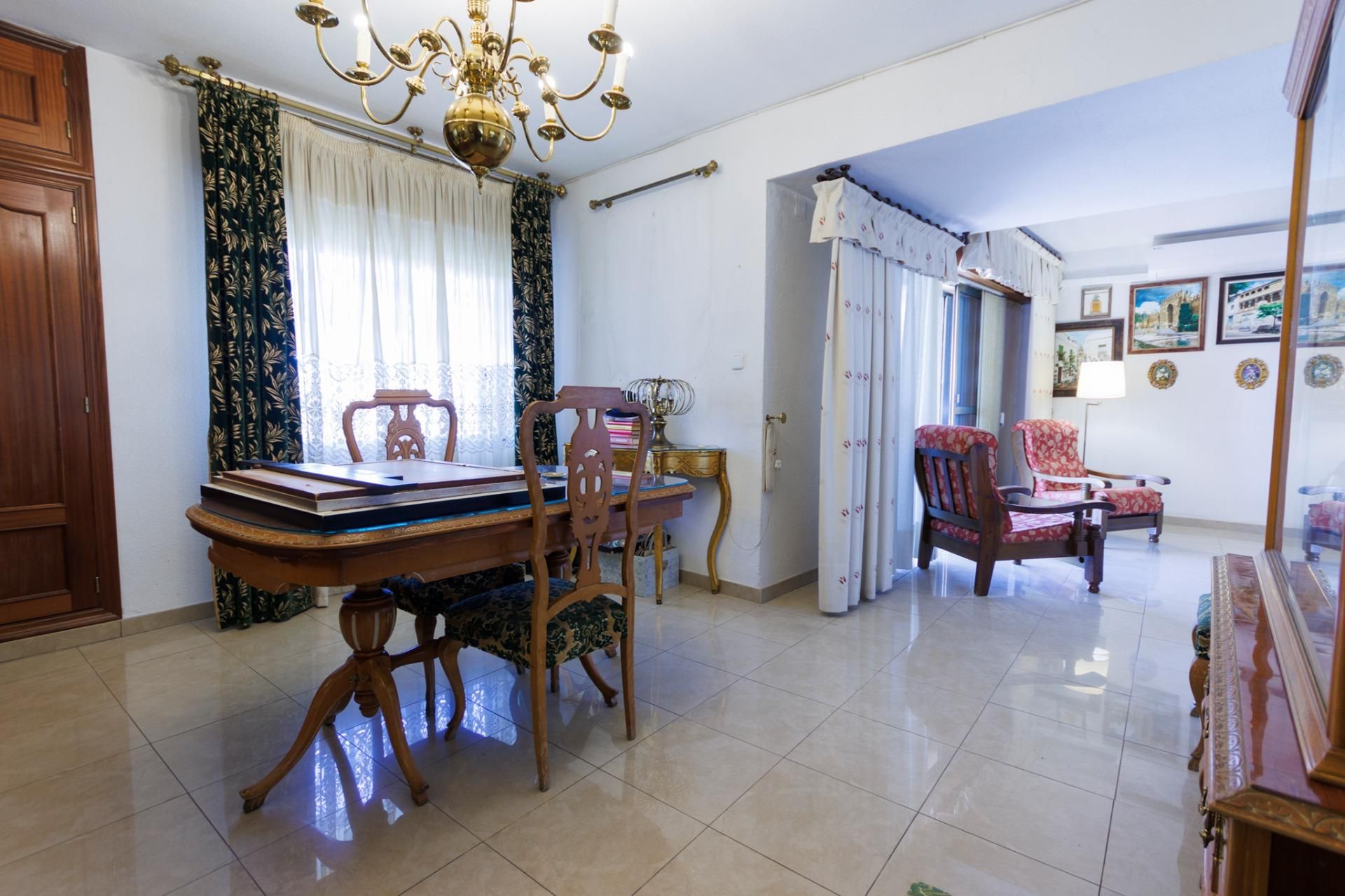Comedor de Piso en venta en  Córdoba Capital con Aire acondicionado, Calefacción y Terraza