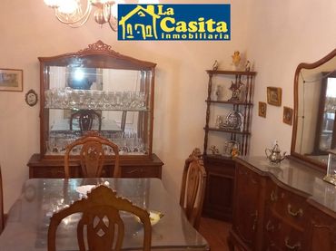 Casa rustica con balcone in vendita a Calzada de Calatrava