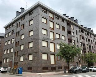 Vista exterior de Pis en venda en Laudio / Llodio amb Calefacció i Traster