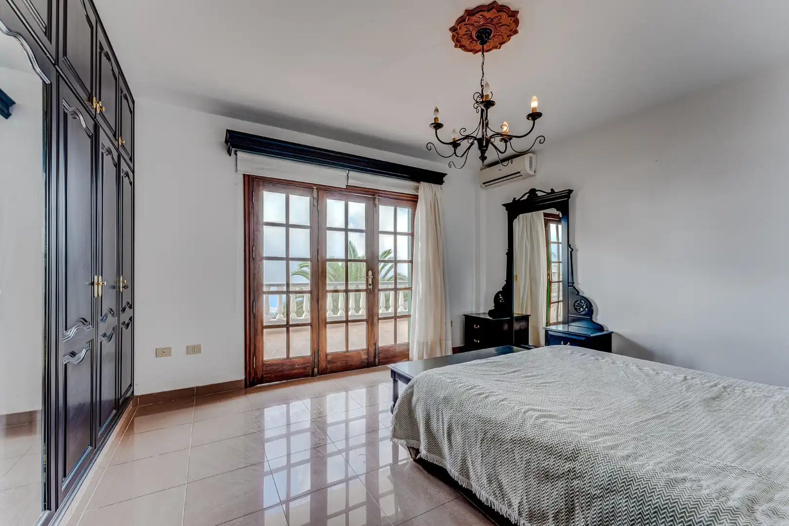 Habitación de Finca rústica en venta en Arona con Aire acondicionado, Terraza y Trastero