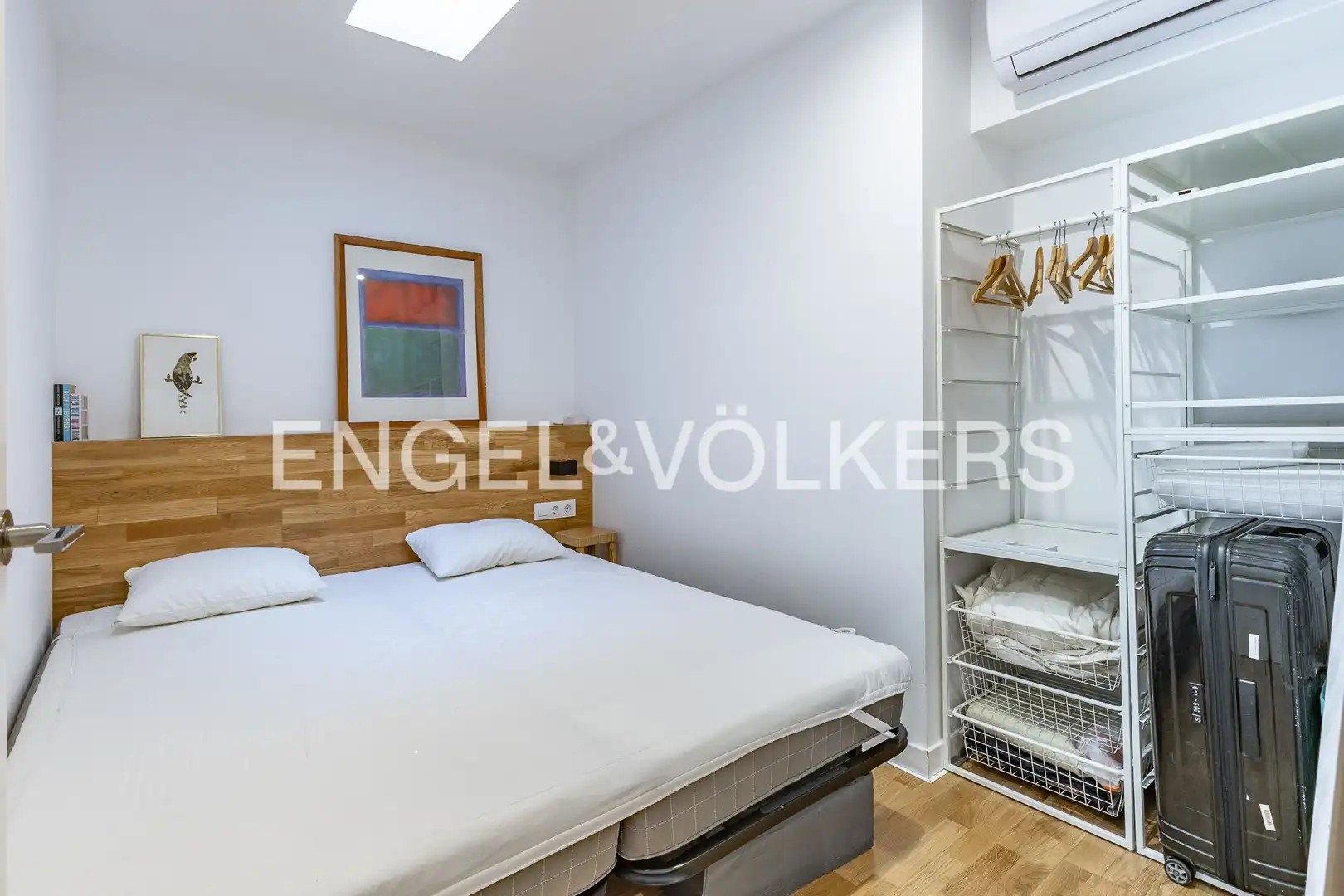 Habitación de Ático en venta en Barcelona con Aire acondicionado, Calefacción y Parquet
