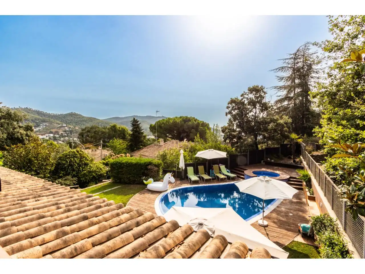Piscina de Casa o xalet en venda en Castellar del Vallès amb Aire condicionat, Calefacció i Jardí privat