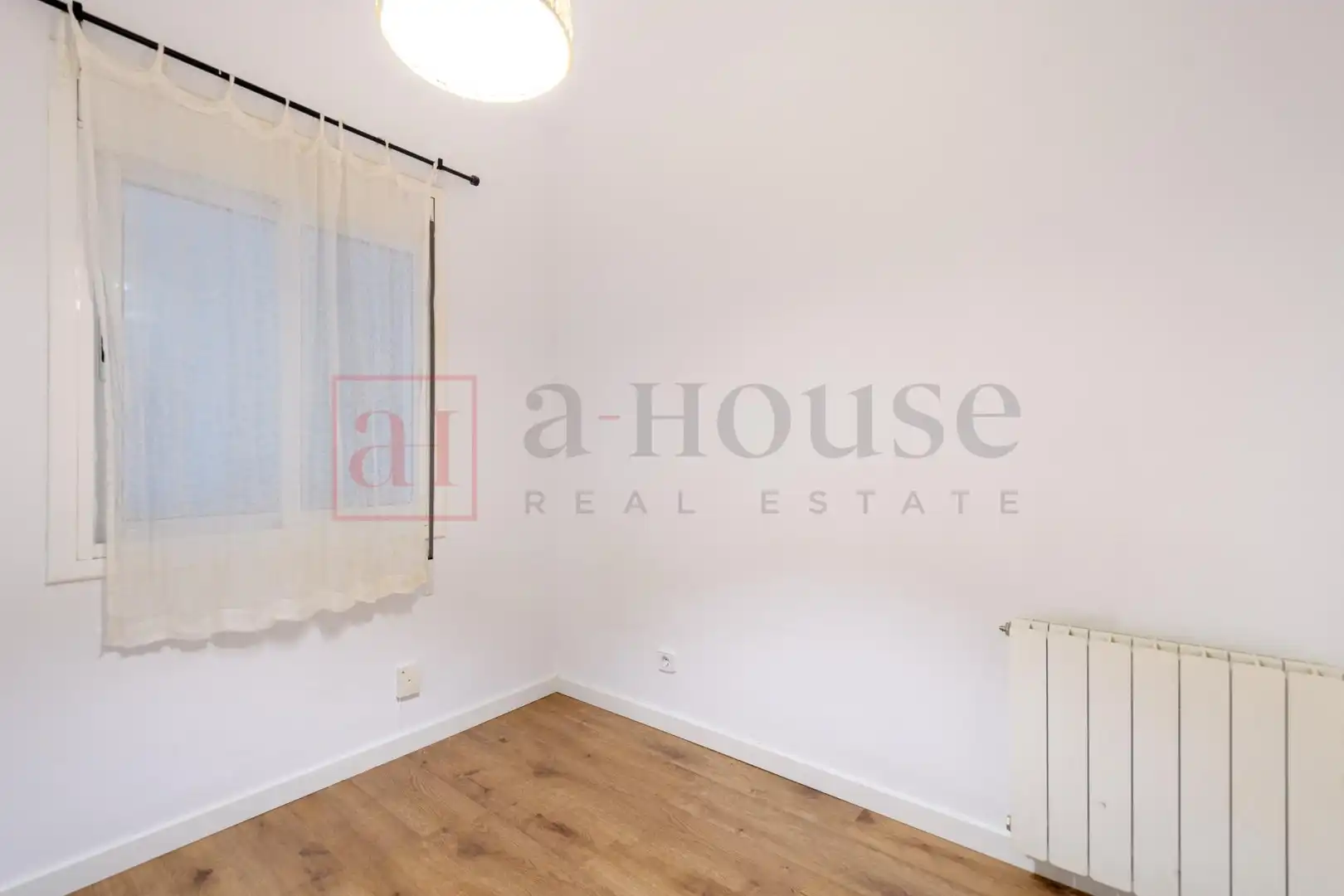 Bedroom of Flat for sale in Barcelona  with Air Conditioner, Heating and Private garden
