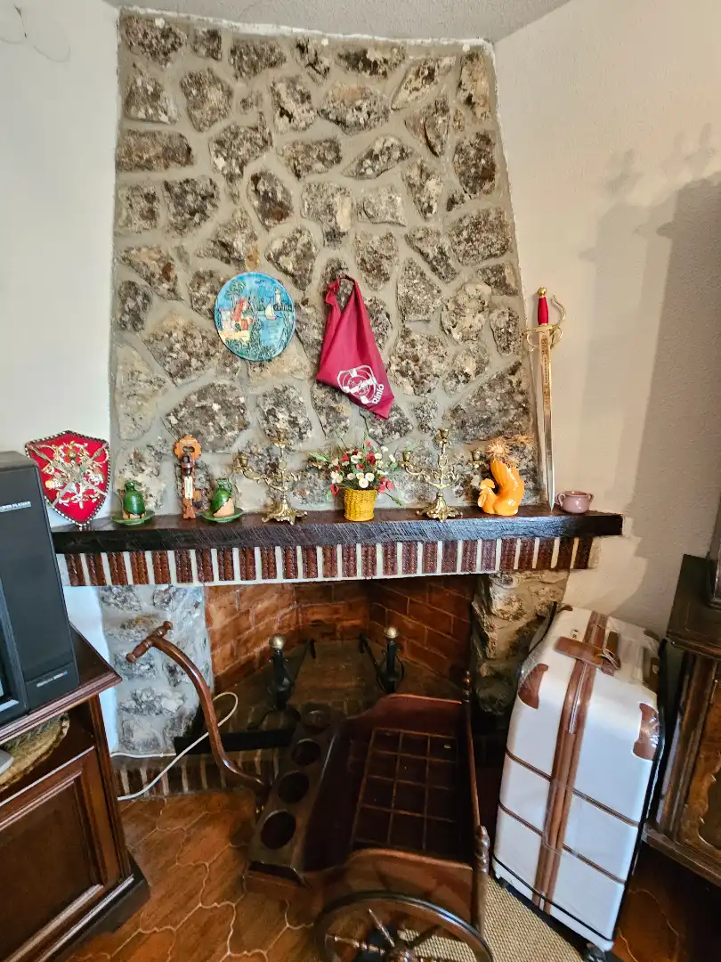Haus oder Chalet zum Verkauf in Cabanillas de la Sierra mit Heizung, Privatgarten und Terrasse