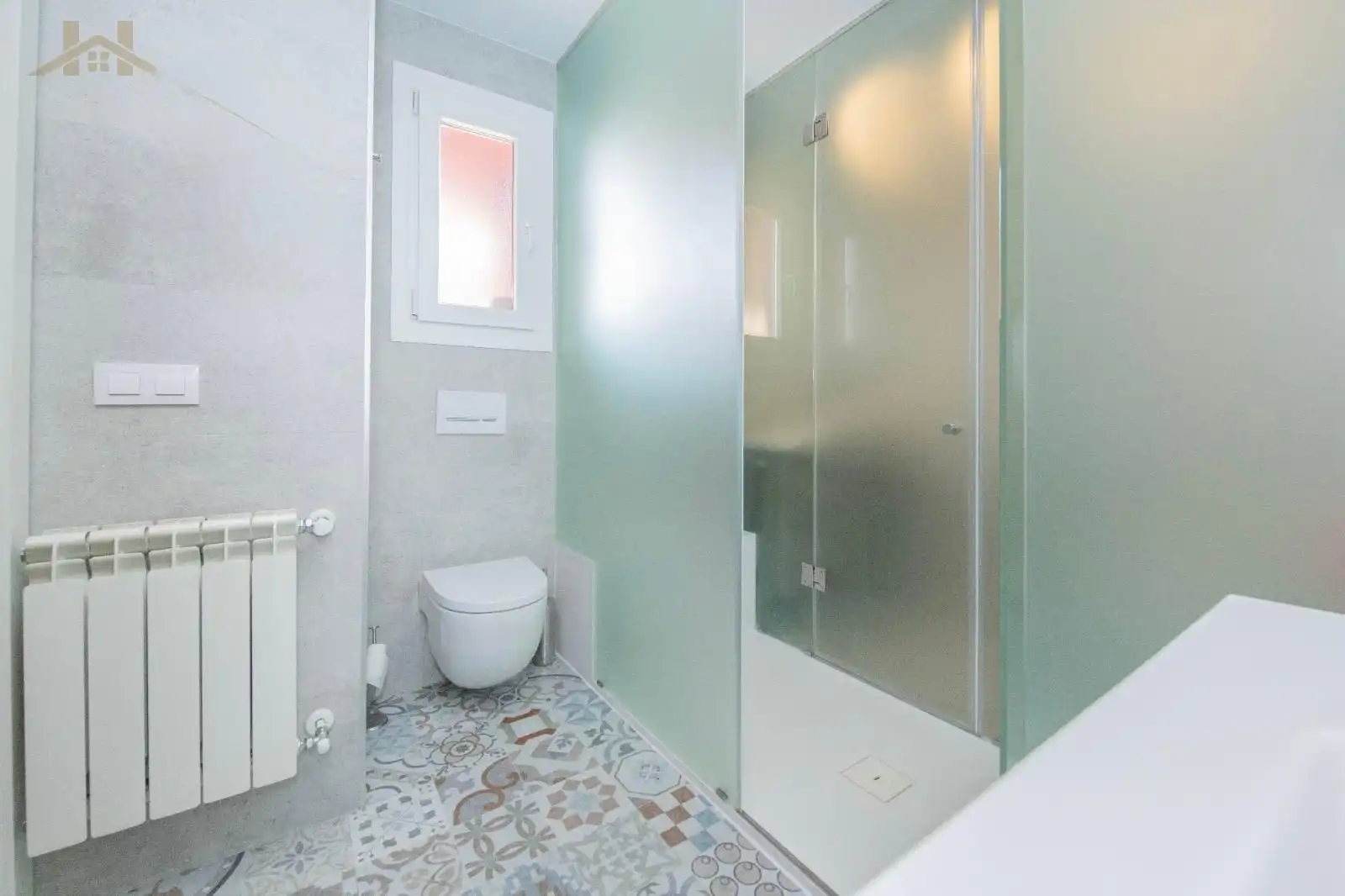 Baño de Ático en venta en Alcorcón con Aire acondicionado, Calefacción y Terraza