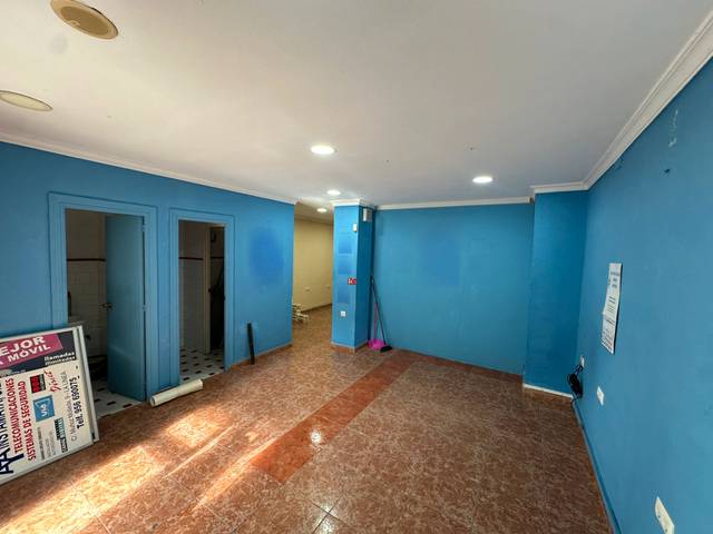 Local comercial en Alquiler en Calle Maestro Muñoz Molleda, 22 en Huerta Fava - Santiago