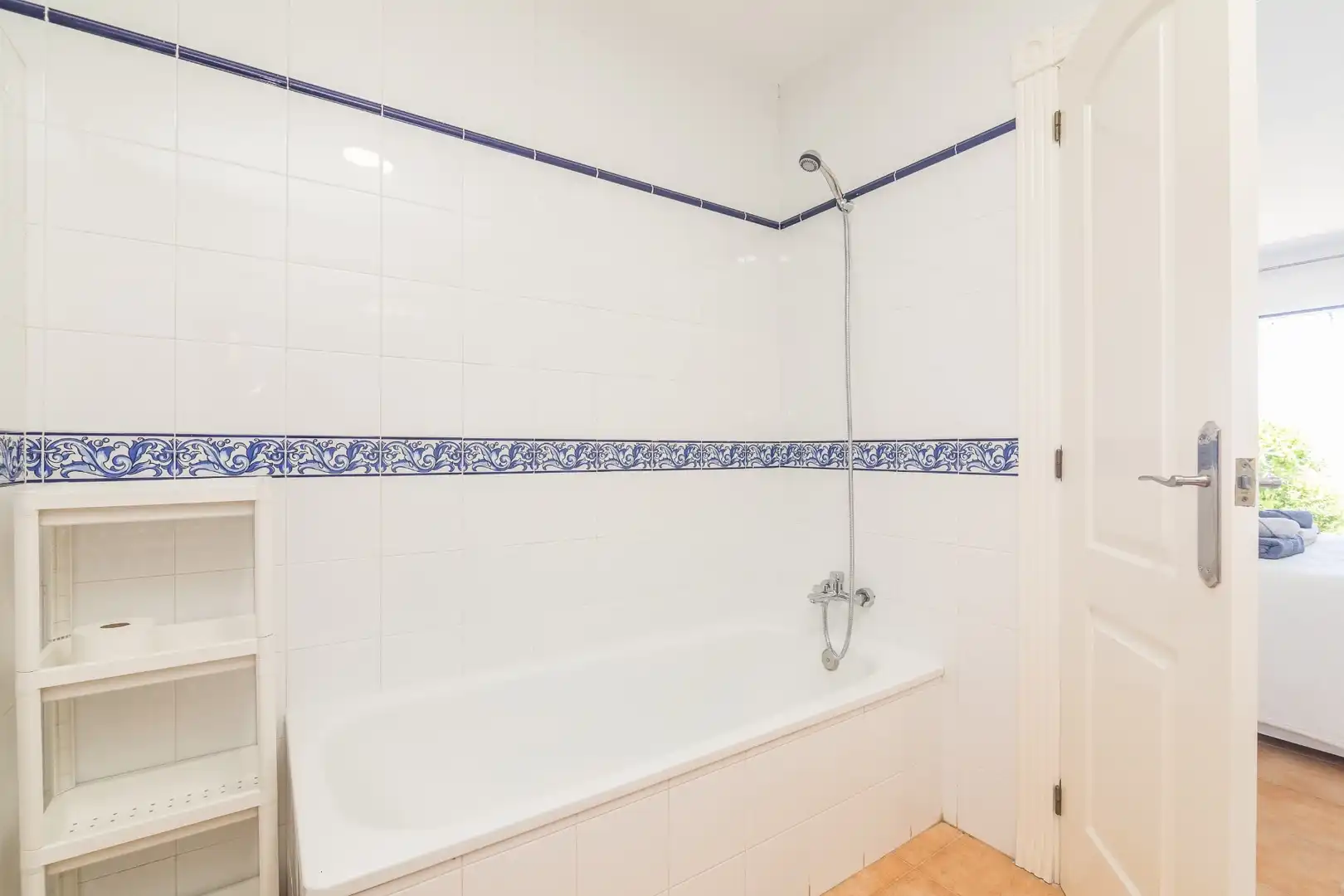 Bathroom of Houses for rent in Santa Pola  with Air Conditioner, Heating and Private garden