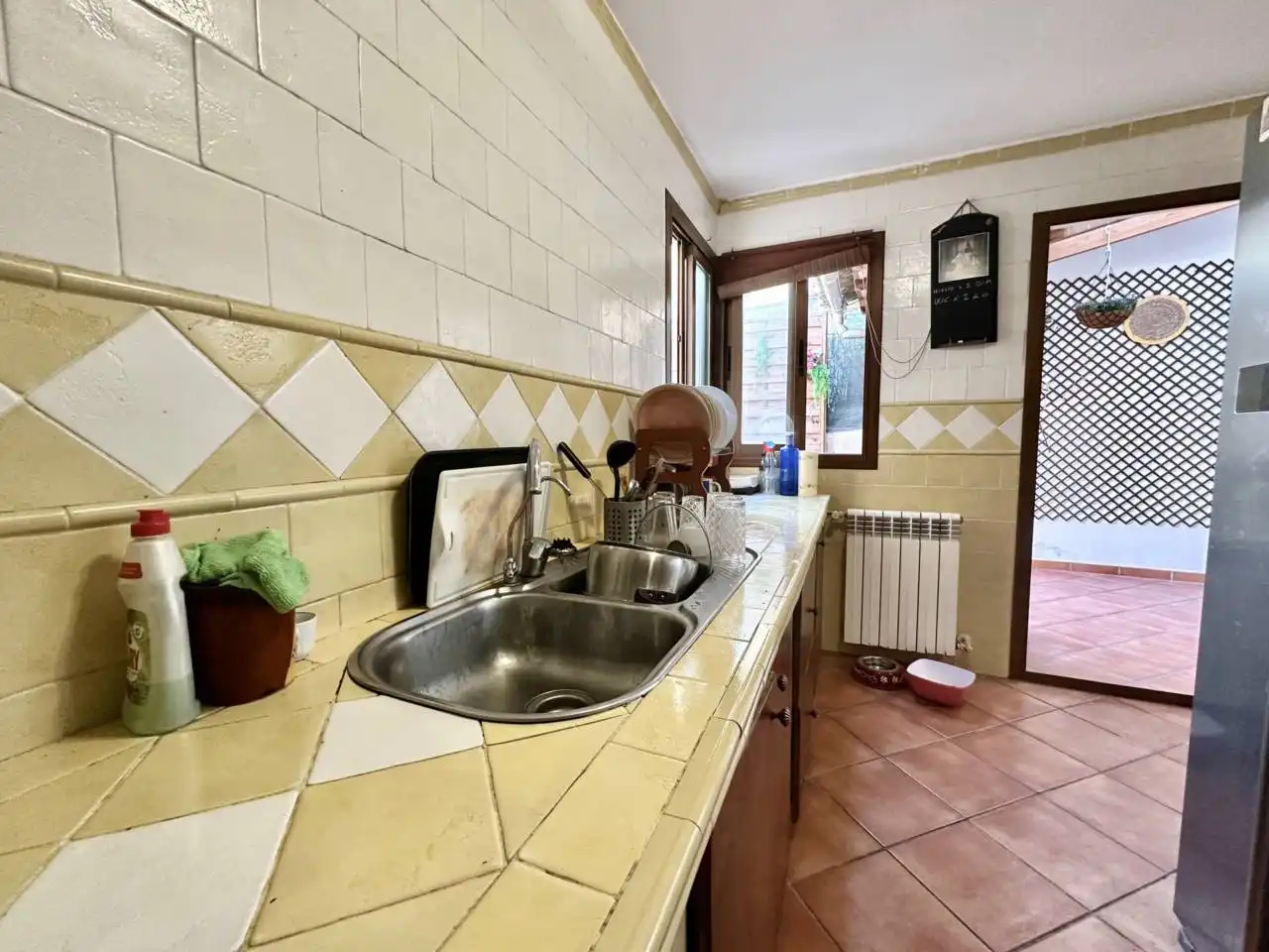 Küche von Wohnung zum Verkauf in  Palma de Mallorca mit Klimaanlage, Heizung und Privatgarten