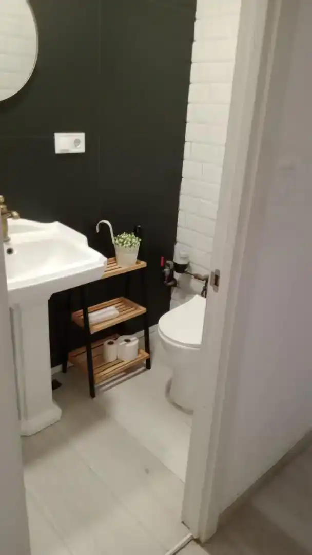 Bathroom of Flat for rent in  Valencia Capital  with Air Conditioner