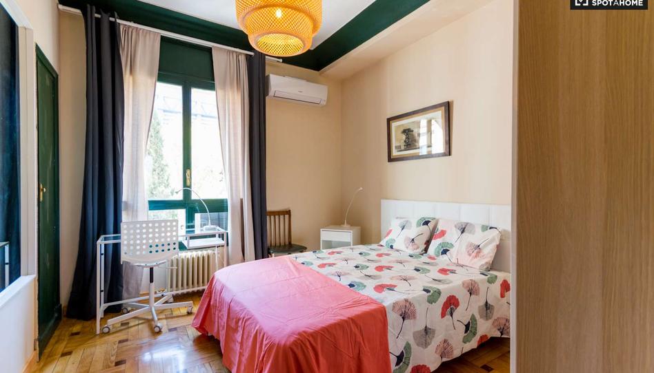 Photo 1 of Flat to share in Hispanoamérica - Bernabéu, Madrid