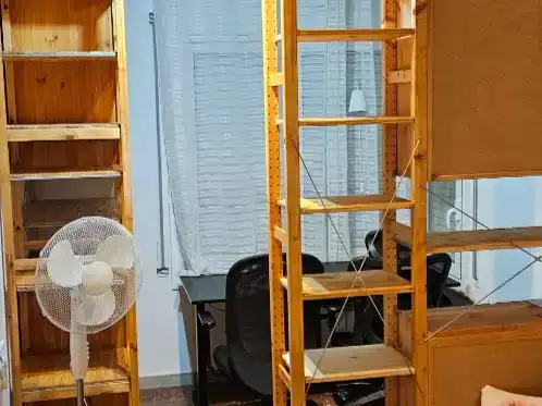 Dormitori de Apartament de lloguer en Barcelona amb Jardí privat, Parquet i Moblat