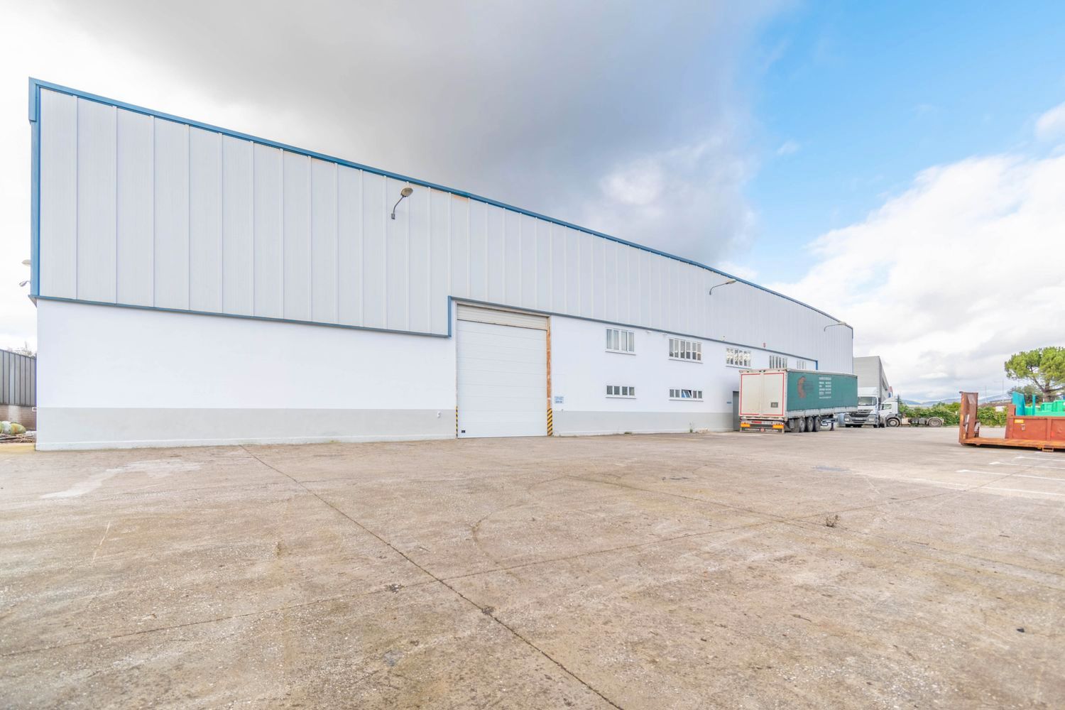 Exterior view of Industrial buildings for sale in  Pamplona / Iruña  with Heating and Alarm