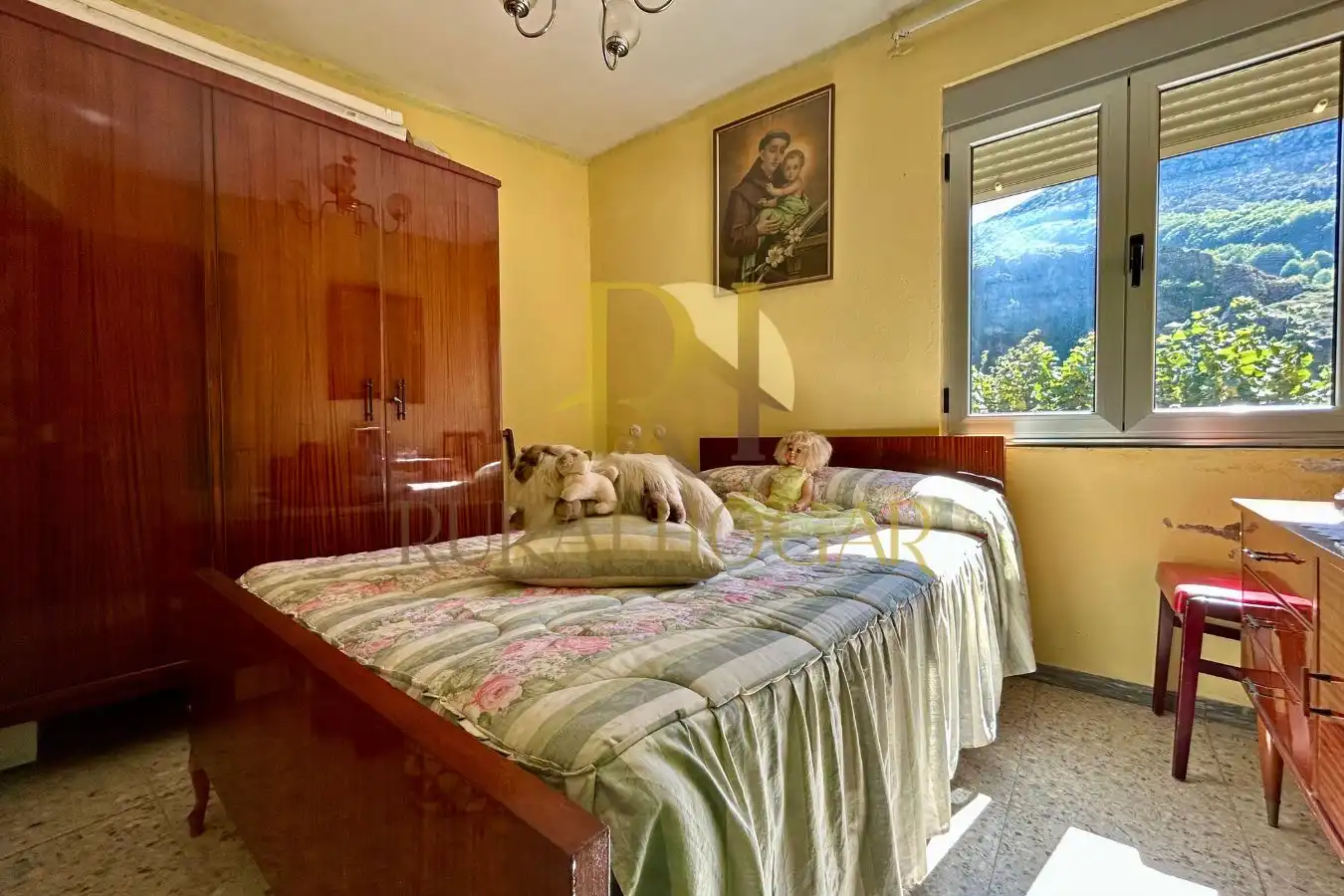 Bedroom of Houses for sale in Cármenes