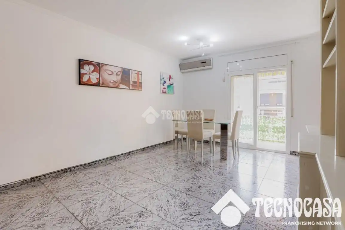 Comedor de Piso en venta en Viladecans con Aire acondicionado, Calefacción y Balcón