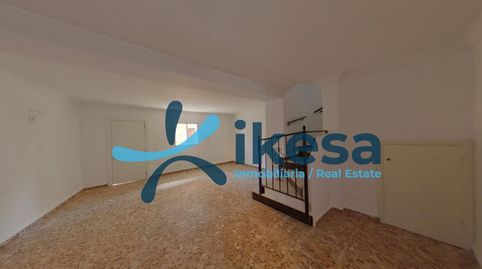 Foto 2 de Casa adosada en venta en Puerto de la Duquesa, Manilva