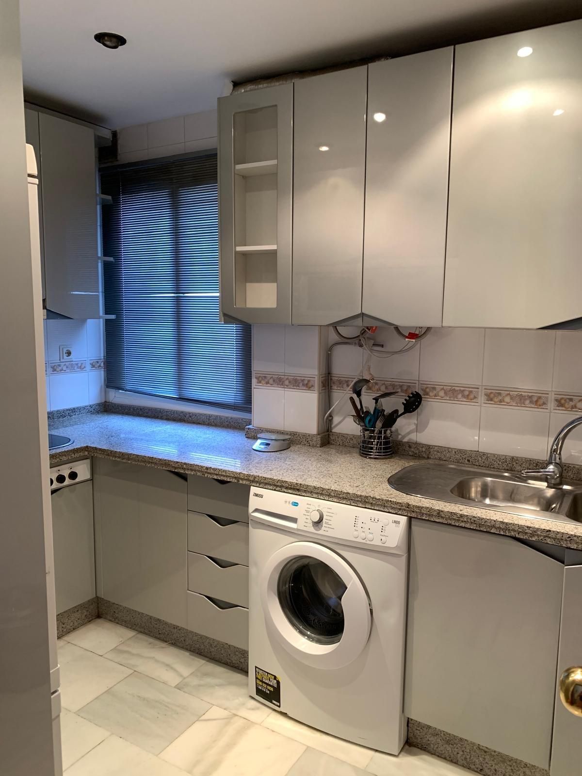 Kitchen of Flat to rent in  Córdoba Capital