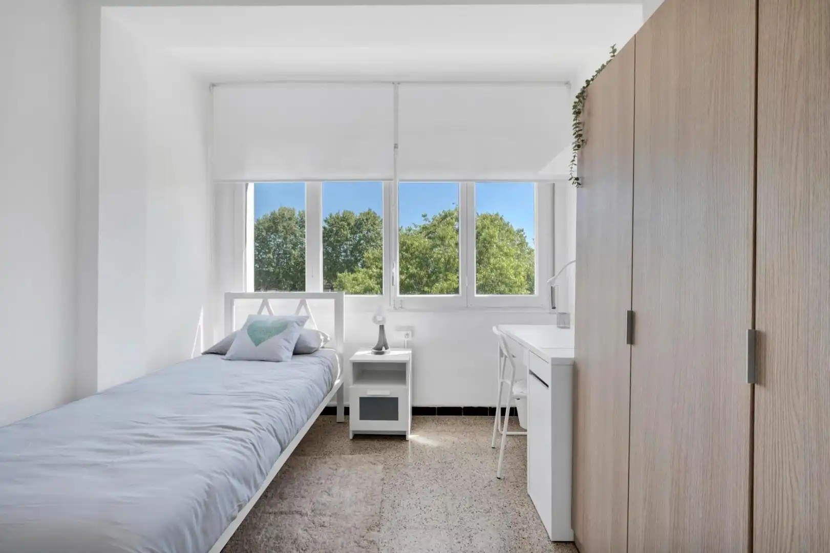 Apartments for rent in Carrer MORENETA, Mas Masó - Hospital
